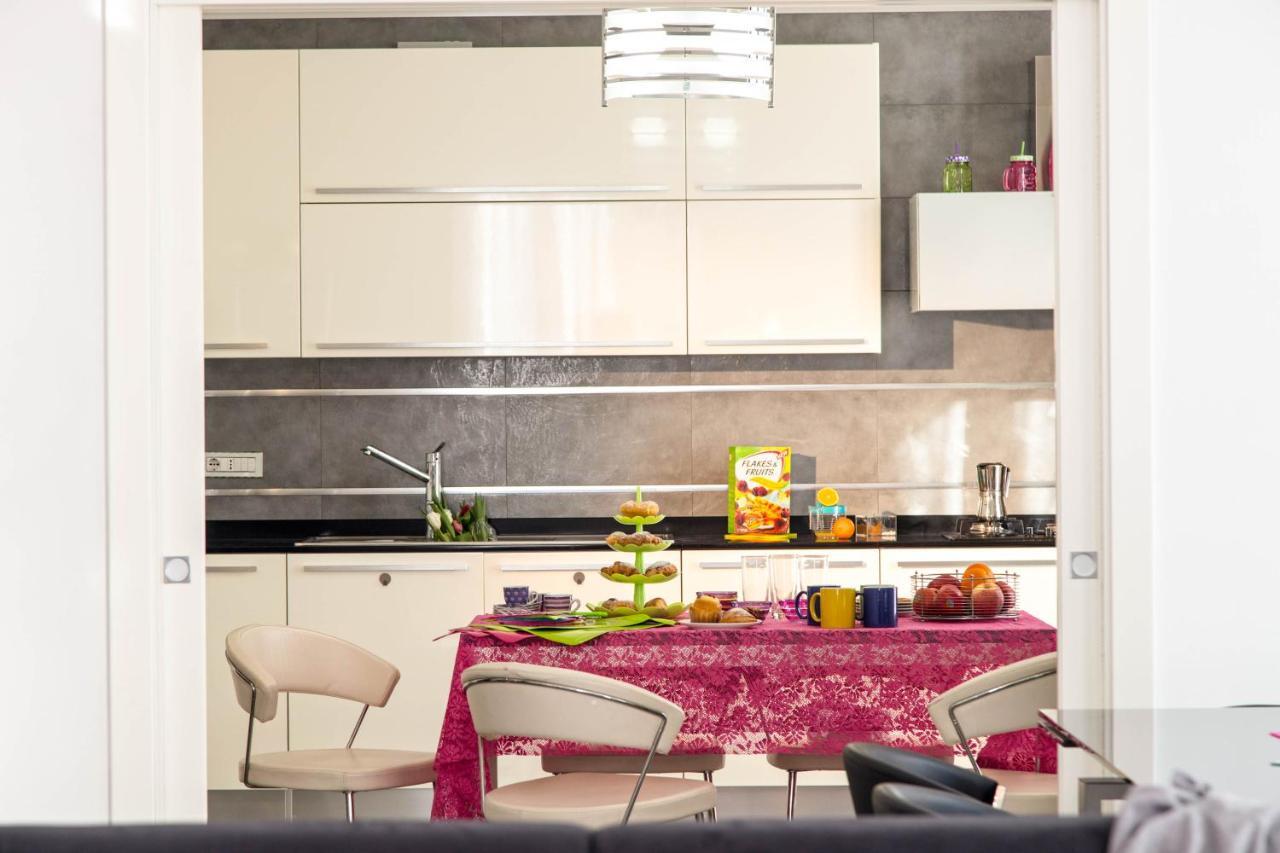 Ferdinando Arthouse Oversized Modern Apartment - By Gocce Team Неаполь Экстерьер фото