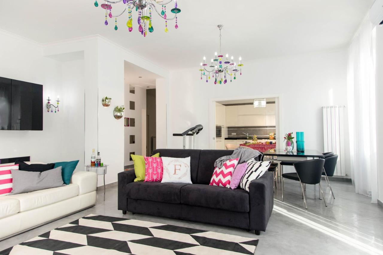 Ferdinando Arthouse Oversized Modern Apartment - By Gocce Team Неаполь Экстерьер фото